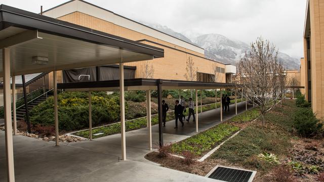 Missionærskolen i Provo, Utah. Træningstiden for missionærer vil blive reduceret med 30 procent for at tilpasse den voldsomme tilstrømning af missionærer, der vil ankomme som resultat af bekendtgørelsen af 6. oktober 2012, som sænkede alderskravene for missionærer.